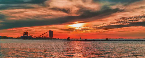 Kaptur Sunset Image